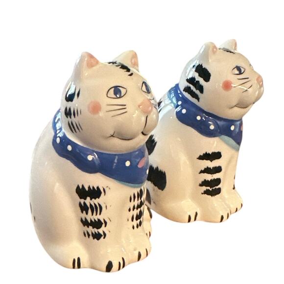 Vintage 1990s Set x 2 Coco Dowley Ceramic Kitty Cat Salt & Pepper Shakers - Picture 1 of 8
